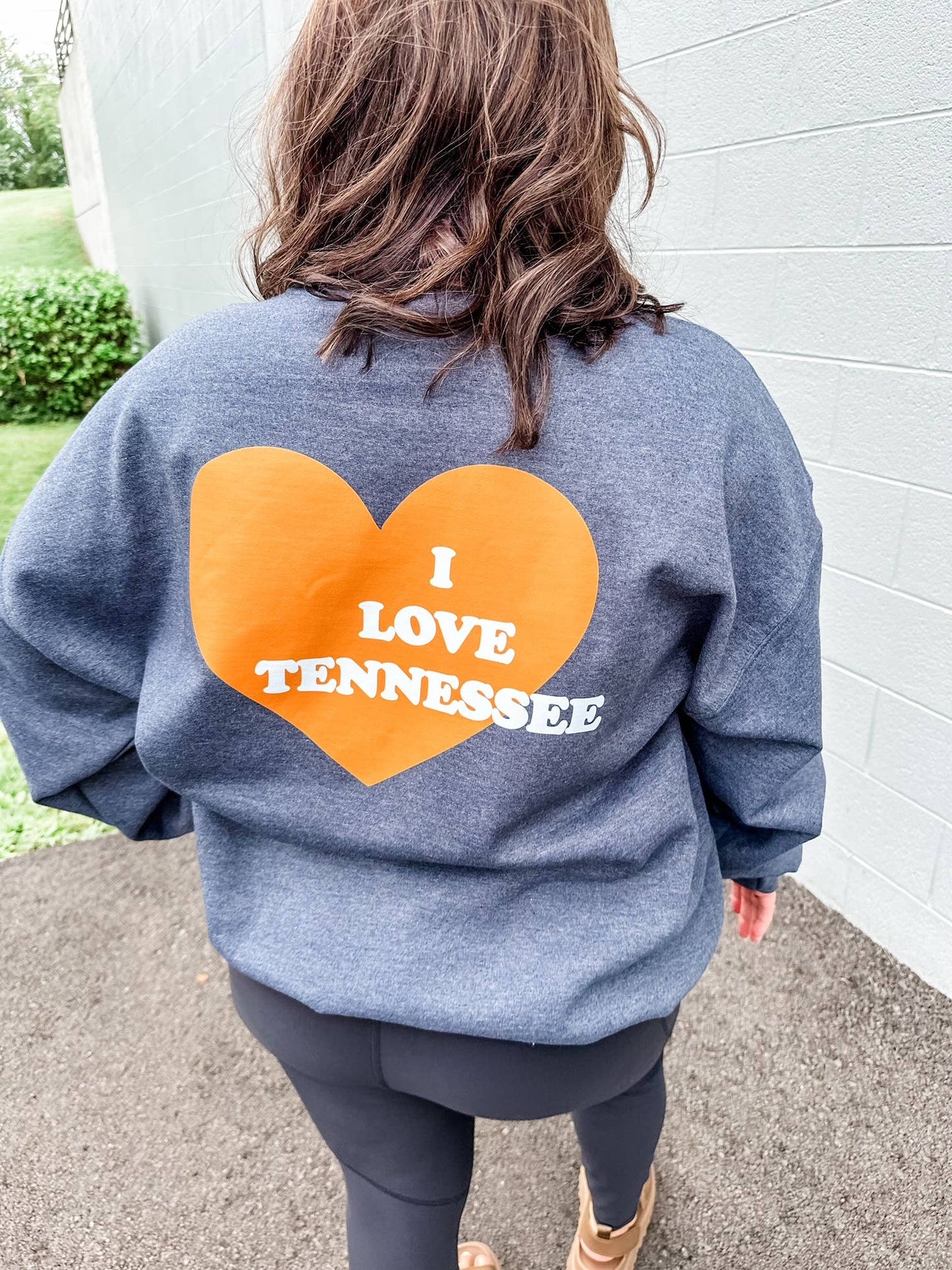 I love Tennessee-Dark Gray Sweatshirt